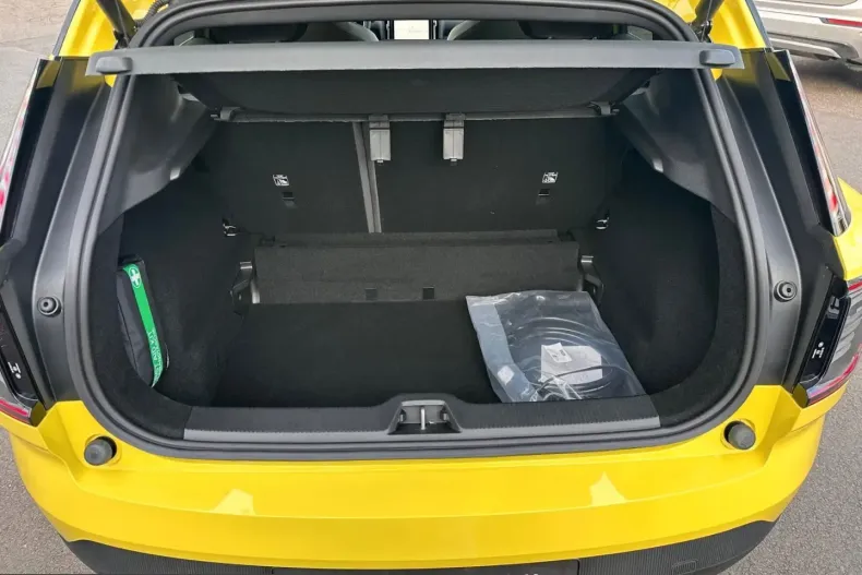 Volvo EX30 din 2025 cu 5.000 km - oferta VOL244977 - foto 8