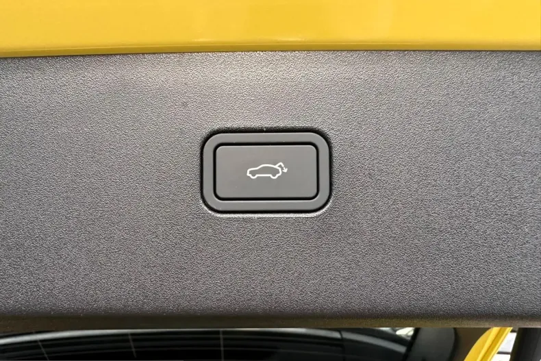 Volvo EX30 din 2025 cu 5.000 km - oferta VOL244977 - foto 9