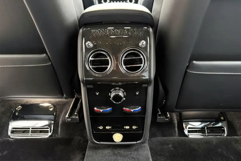 Rolls-Royce Cullinan din 2024 cu 12.819 km - oferta ROL244982 - foto 27