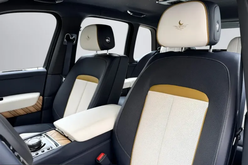 Rolls-Royce Cullinan din 2024 cu 12.100 km - oferta ROL244983 - foto 4