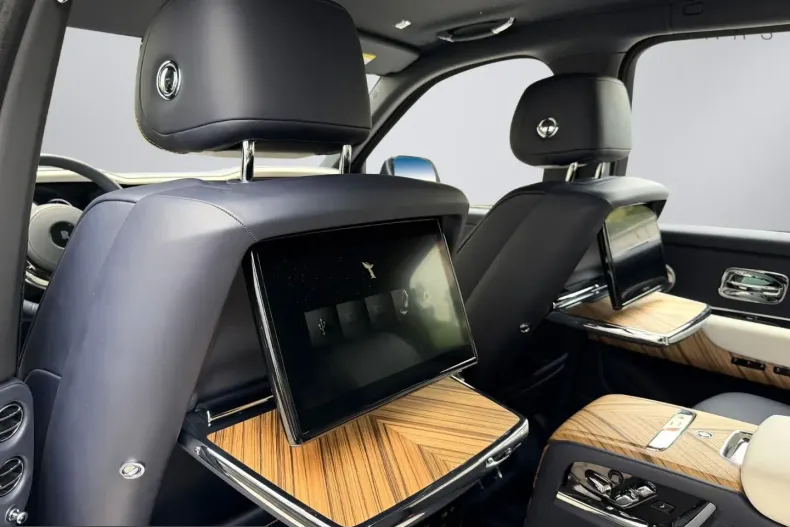 Rolls-Royce Cullinan din 2024 cu 12.100 km - oferta ROL244983 - foto 16