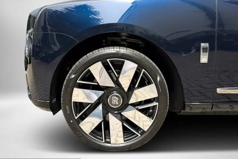Rolls-Royce Cullinan din 2024 cu 12.100 km - oferta ROL244983 - foto 17