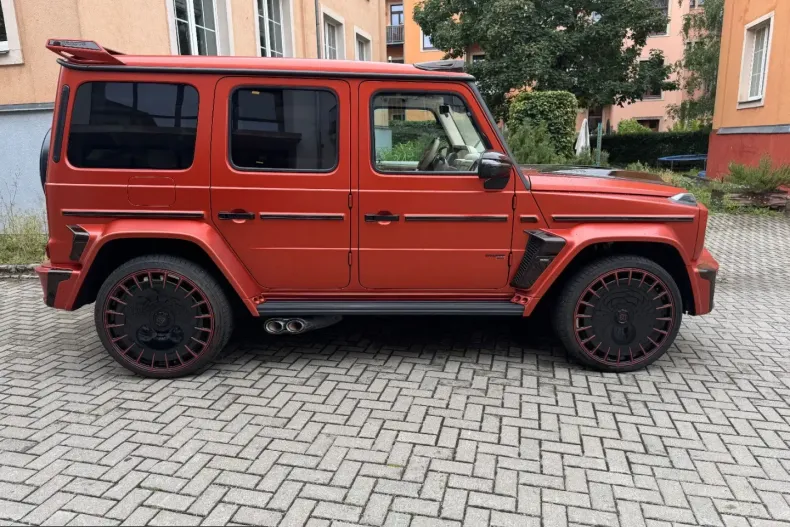 Mercedes-Benz G 63 AMG (Clasa G) din 2025 cu 14.800 km - oferta MER244992 - foto 2