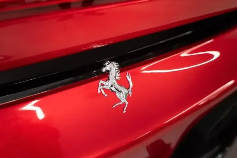 Ferrari SF90 din 2022 cu 1.700 km - oferta FER244997 - foto 7