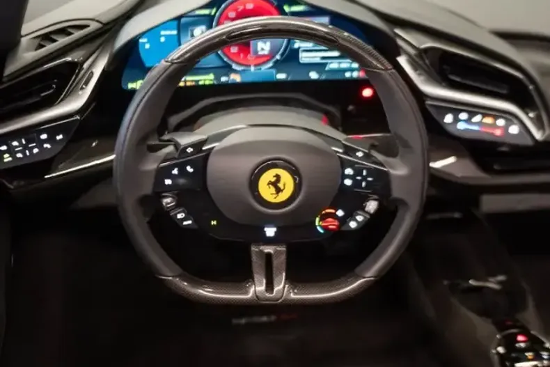 Ferrari SF90 din 2022 cu 1.700 km - oferta FER244997 - foto 17