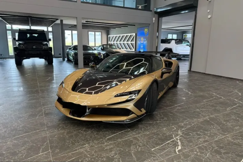 Ferrari SF90 din 2023 cu 5.600 km - oferta FER244998 - foto 2