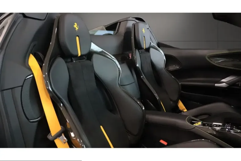Ferrari SF90 din 2023 cu 5.604 km - oferta FER245000 - foto 9