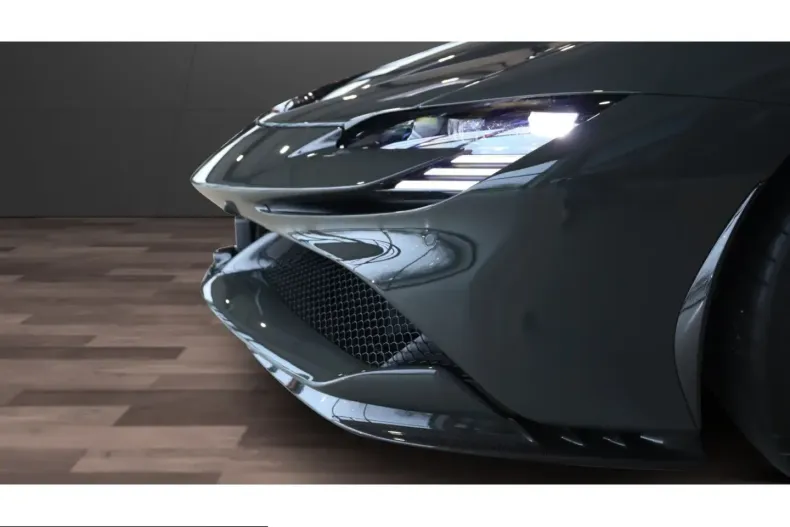 Ferrari SF90 din 2023 cu 5.604 km - oferta FER245000 - foto 17