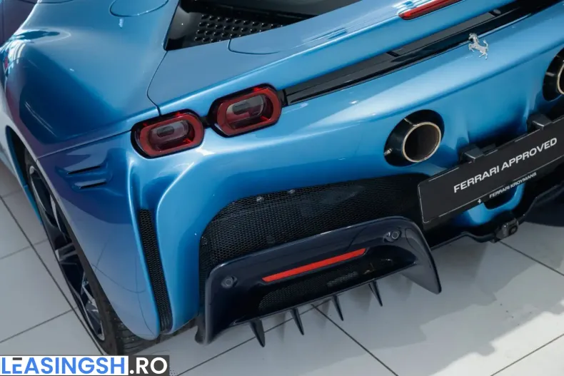 Ferrari SF90 din 2023 cu 7.500 km - oferta FER245002 - foto 10