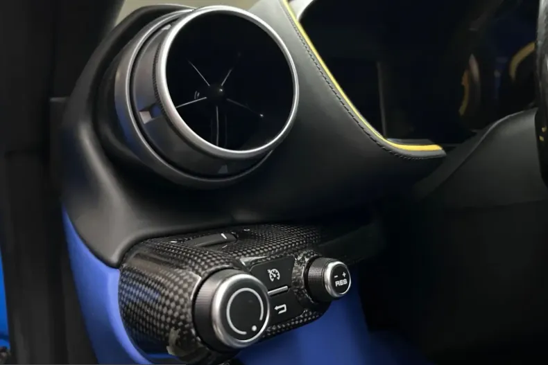 Ferrari 812 din 2023 cu 5.500 km - oferta FER245005 - foto 23