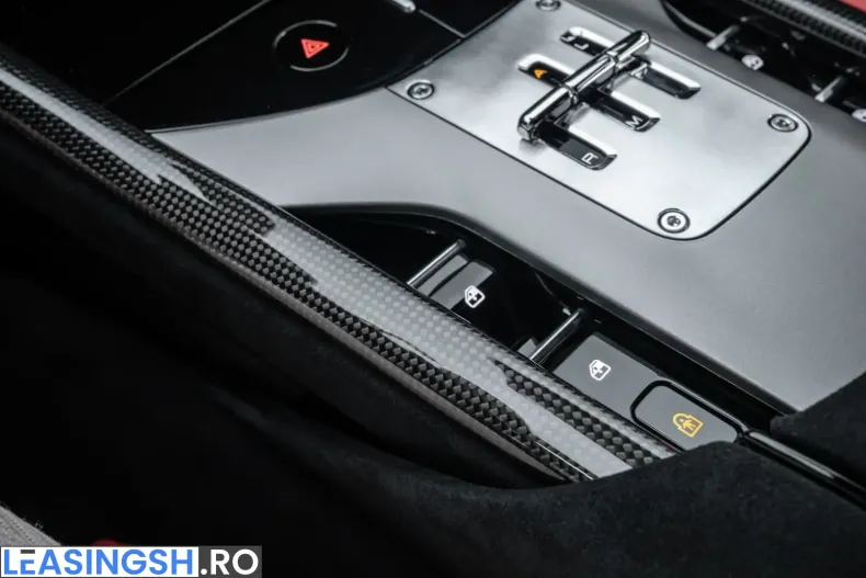 Ferrari Purosangue din 2025 cu 5.561 km - oferta FER245007 - foto 29