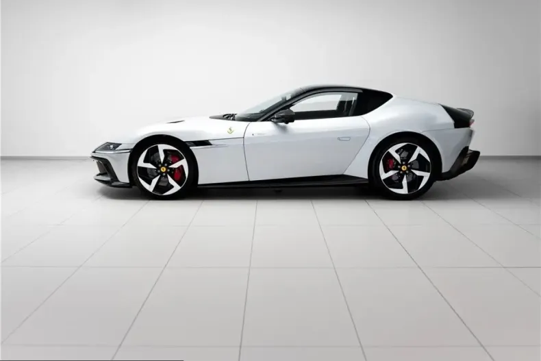 Ferrari 12Cilindri din 2025 cu 9.800 km - oferta FER245008 - foto 7