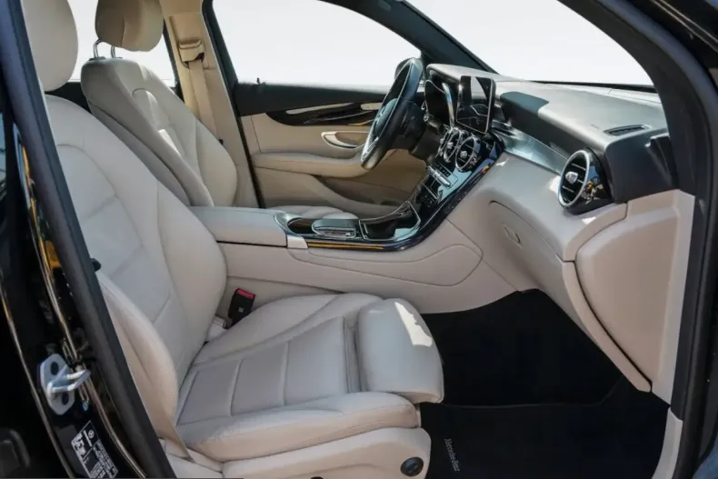 Mercedes-Benz GLC 300 (Clasa GLC) din 2023 cu 73.300 km - oferta MER245009 - foto 5