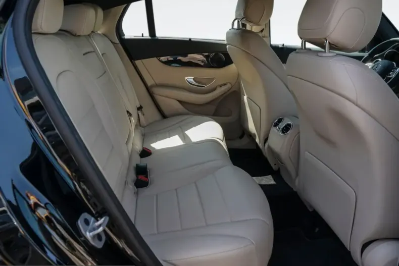 Mercedes-Benz GLC 300 (Clasa GLC) din 2023 cu 73.300 km - oferta MER245009 - foto 6
