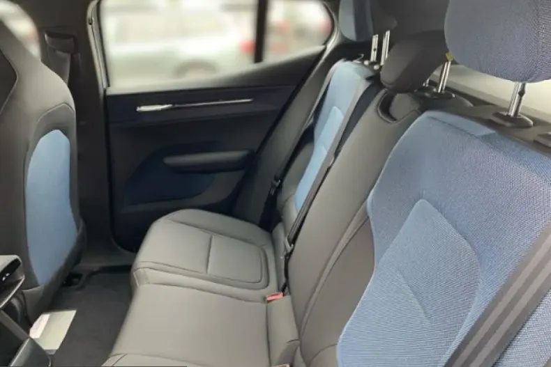 Volvo EX30 din 2025 cu 8.900 km - oferta VOL245010 - foto 11