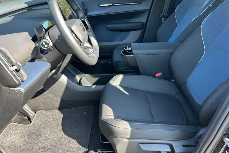 Volvo EX30 din 2024 cu 20.124 km - oferta VOL245011 - foto 7