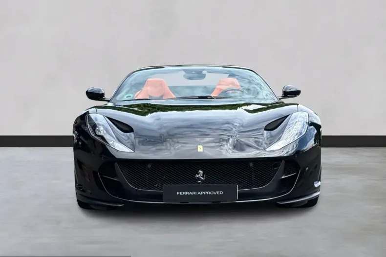 Ferrari 812 din 2022 cu 14.700 km - oferta FER245016 - foto 4