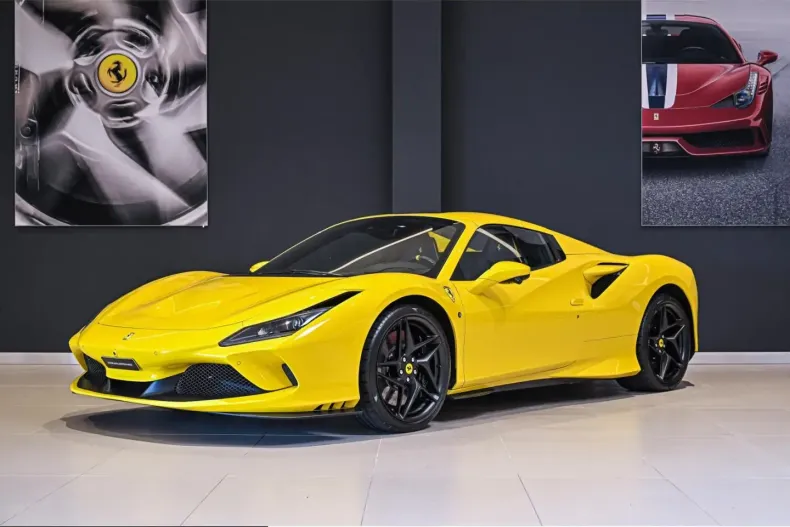 Ferrari F8 din 2021 cu 24.093 km - oferta FER245018 - foto 3