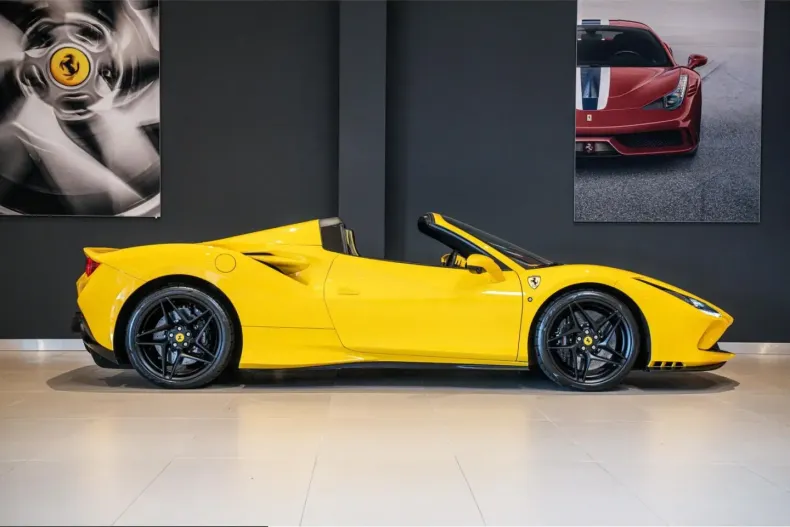 Ferrari F8 din 2021 cu 24.093 km - oferta FER245018 - foto 8