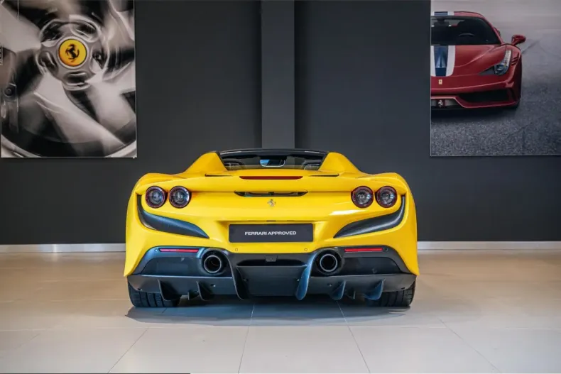 Ferrari F8 din 2021 cu 24.093 km - oferta FER245018 - foto 10