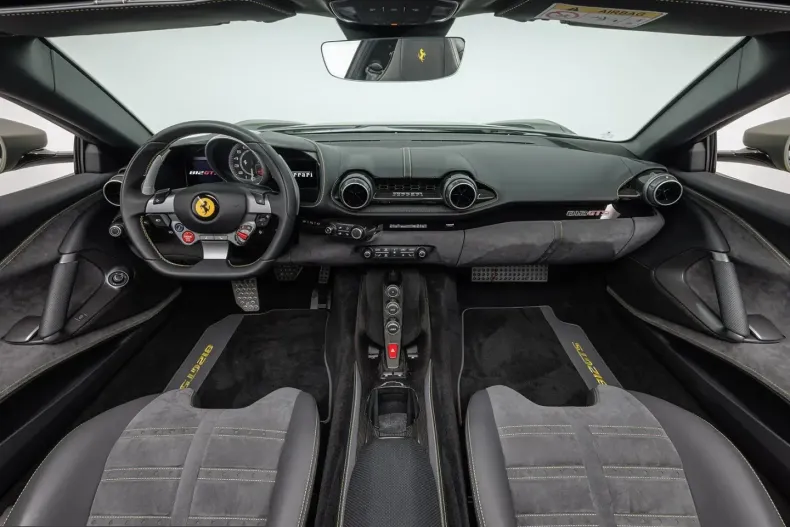Ferrari 812 din 2021 cu 5.800 km - oferta FER245021 - foto 4