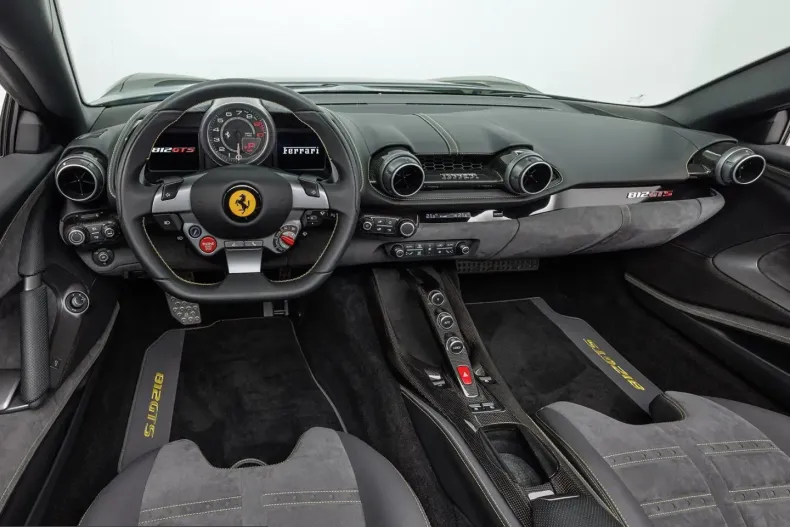 Ferrari 812 din 2021 cu 5.800 km - oferta FER245021 - foto 12
