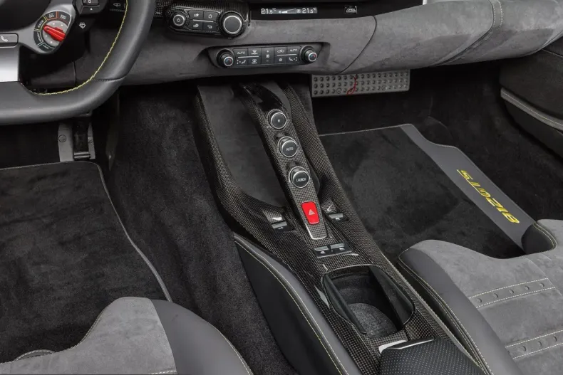 Ferrari 812 din 2021 cu 5.800 km - oferta FER245021 - foto 13