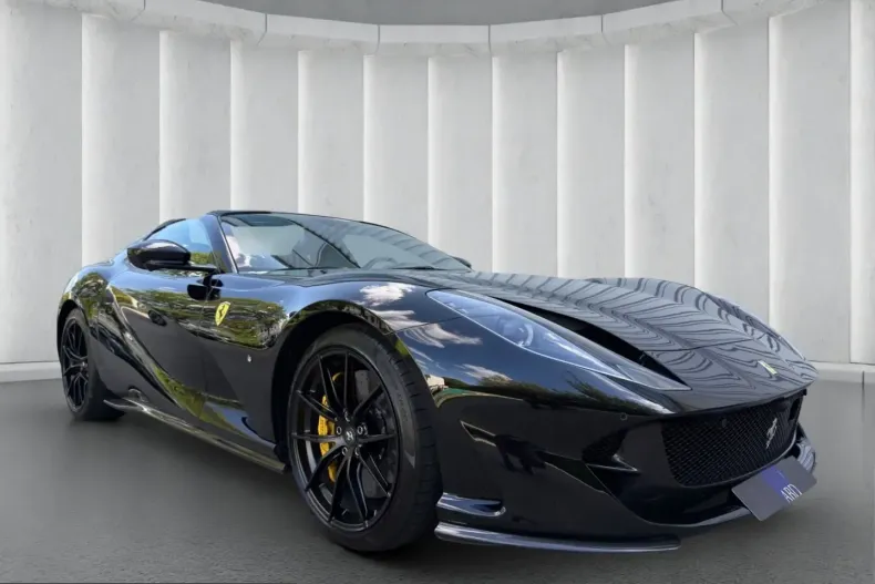 Ferrari 812 din 2021 cu 18.000 km - oferta FER245022 - foto 3