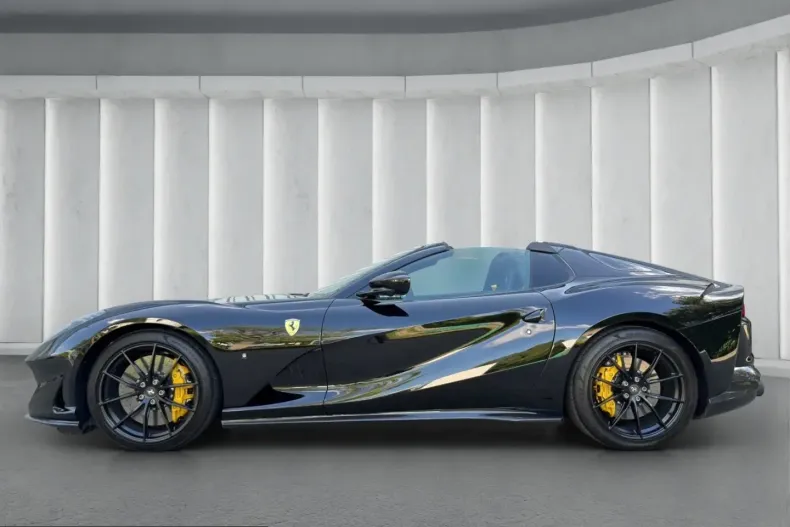 Ferrari 812 din 2021 cu 18.000 km - oferta FER245022 - foto 4
