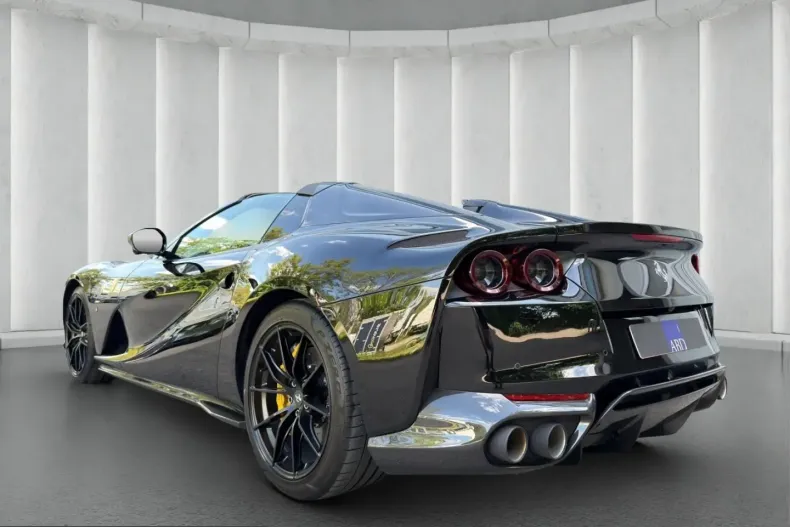 Ferrari 812 din 2021 cu 18.000 km - oferta FER245022 - foto 6