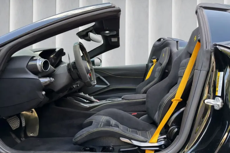 Ferrari 812 din 2021 cu 18.000 km - oferta FER245022 - foto 11