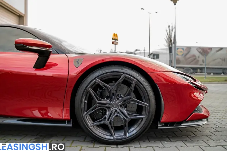 Ferrari SF90 din 2023 cu 25.000 km - oferta FER245025 - foto 12