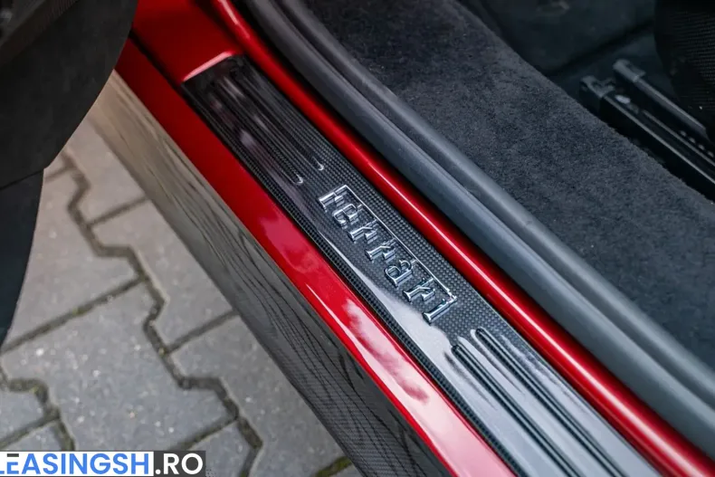 Ferrari SF90 din 2023 cu 25.000 km - oferta FER245025 - foto 40