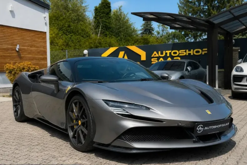 Ferrari SF90 din 2021 cu 7.700 km - oferta FER245029 - foto 3