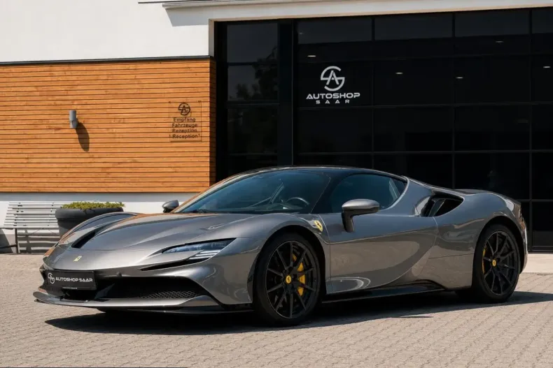 Ferrari SF90 din 2021 cu 7.700 km - oferta FER245029 - foto 6