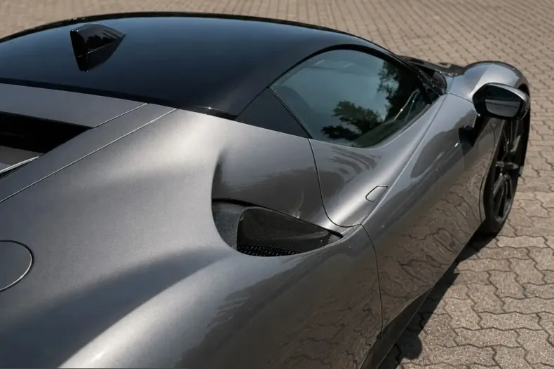 Ferrari SF90 din 2021 cu 7.700 km - oferta FER245029 - foto 24