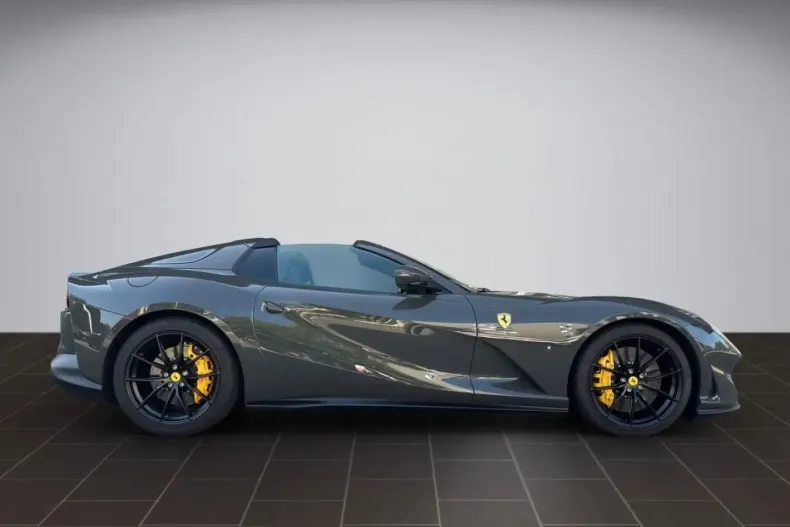 Ferrari 812 din 2022 cu 15.000 km - oferta FER245030 - foto 2