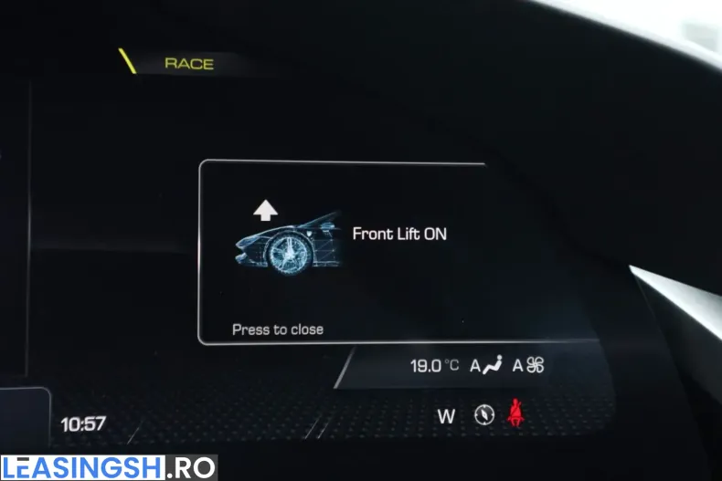 Ferrari SF90 din 2024 cu 13.447 km - oferta FER245033 - foto 25