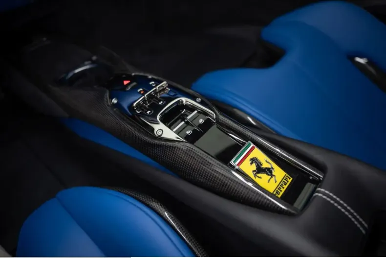 Ferrari 296 GTB din 2025 cu 5.900 km - oferta FER245034 - foto 14