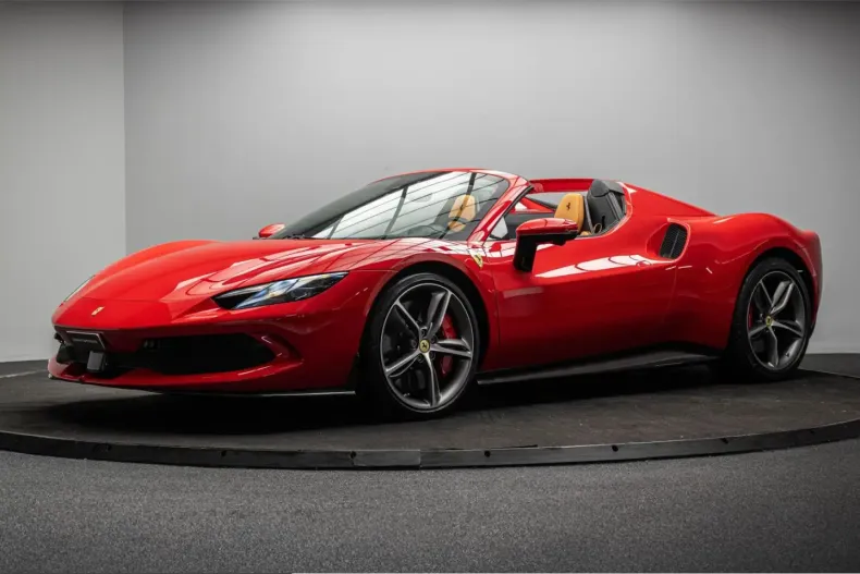 Ferrari 296 GTS din 2025 cu 5.214 km - oferta FER245042 - foto 2