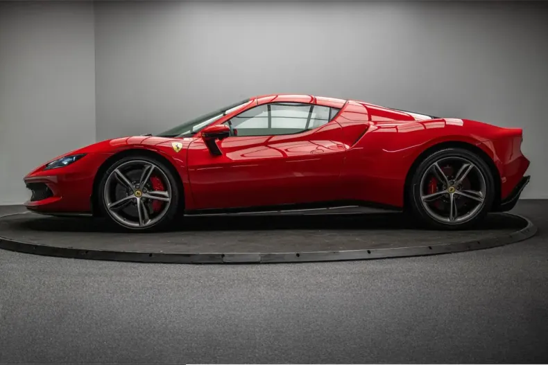 Ferrari 296 GTS din 2025 cu 5.214 km - oferta FER245042 - foto 8