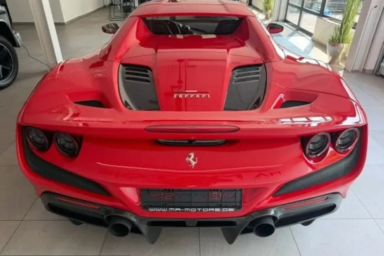 Ferrari F8 din 2023 cu 7.499 km - oferta FER245044 - foto 6
