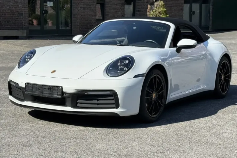 Porsche 992 din 2023 cu 33.800 km - oferta POR245045 - foto 1