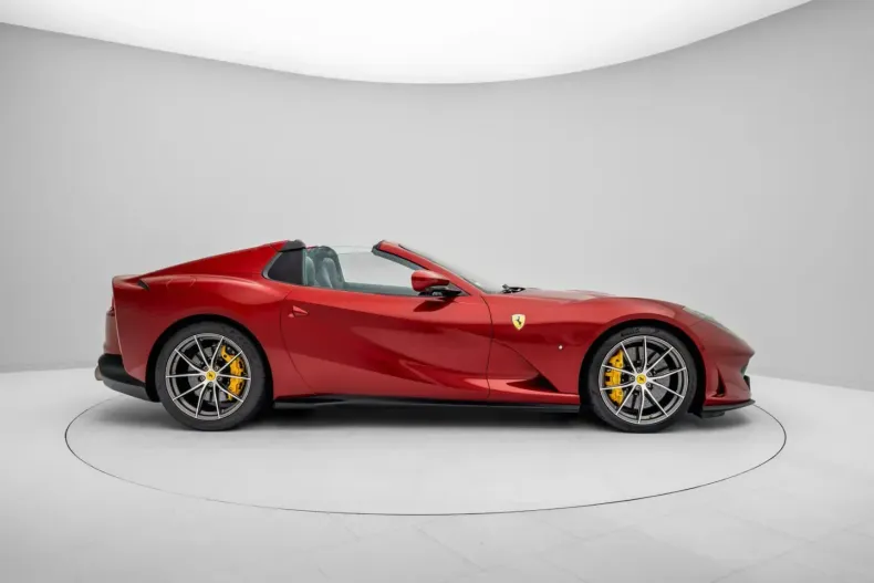 Ferrari 812 din 2021 cu 18.125 km - oferta FER245046 - foto 4