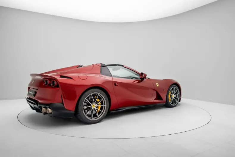 Ferrari 812 din 2021 cu 18.125 km - oferta FER245046 - foto 5