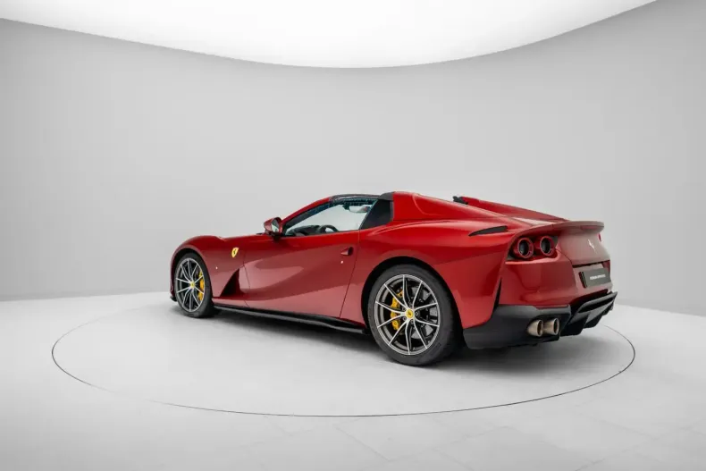 Ferrari 812 din 2021 cu 18.125 km - oferta FER245046 - foto 7