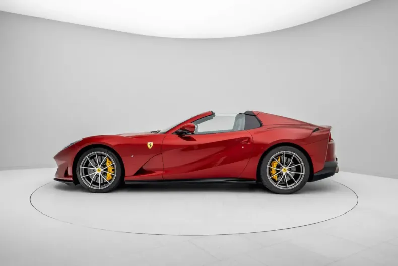 Ferrari 812 din 2021 cu 18.125 km - oferta FER245046 - foto 8