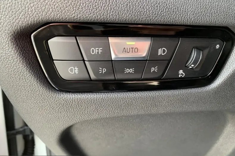 BMW 420 (Seria 4) din 2024 cu 39.199 km - oferta BMW245059 - foto 28
