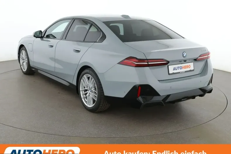 BMW 530 (Seria 5) din 2025 cu 22.228 km - oferta BMW245061 - foto 3