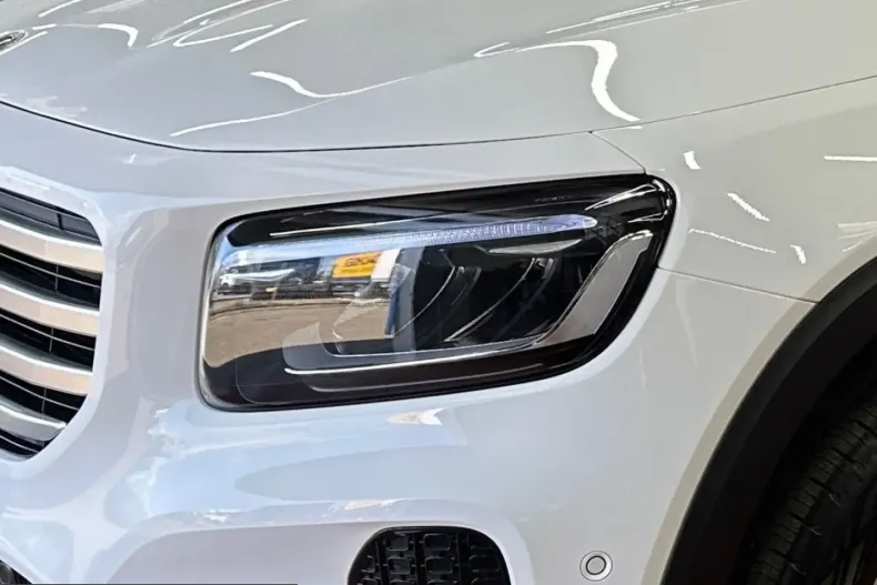 Mercedes-Benz GLB 200 (Clasa GLB) din 2025 cu 9.430 km - oferta MER245062 - foto 6